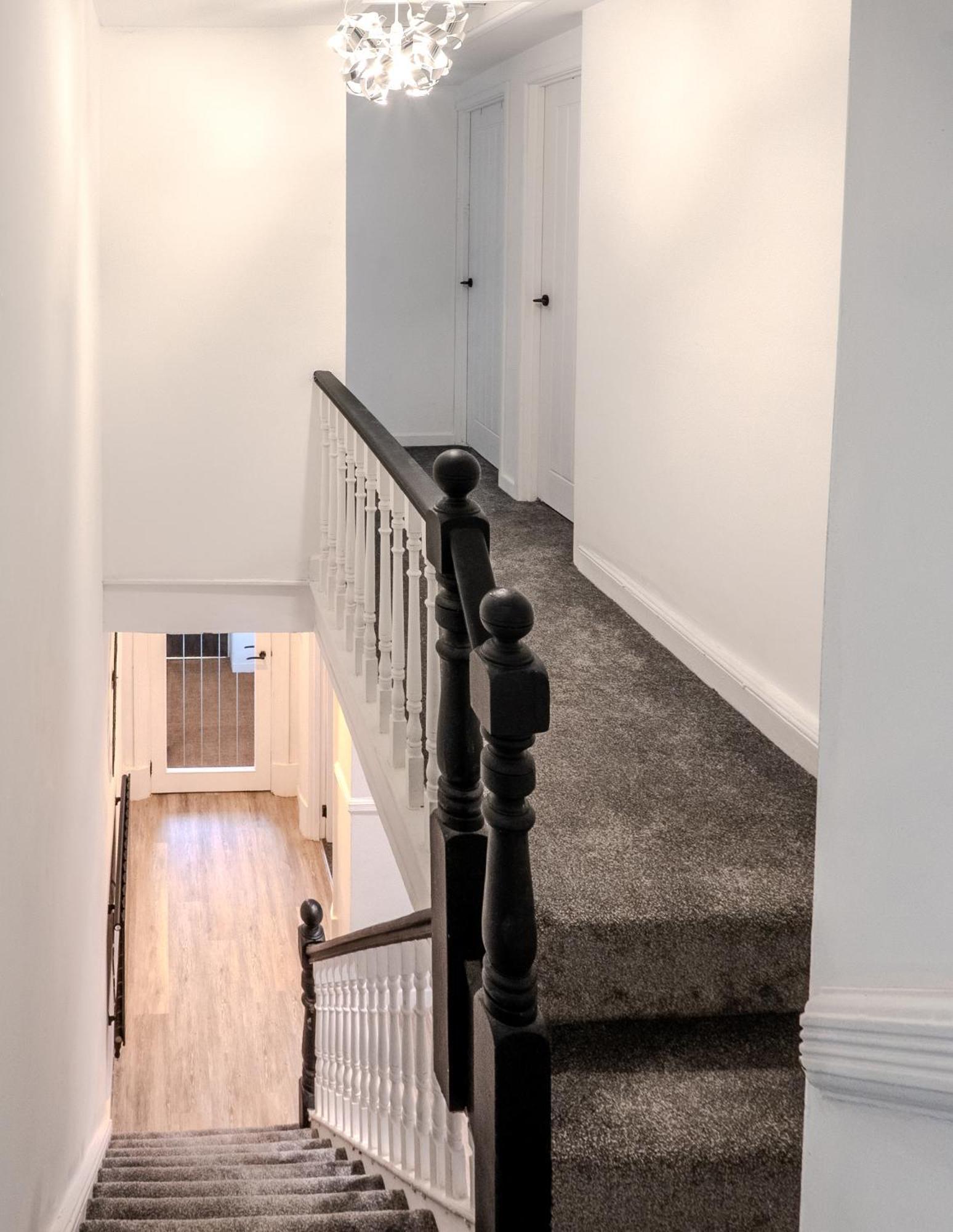 5-bed Near Stadium