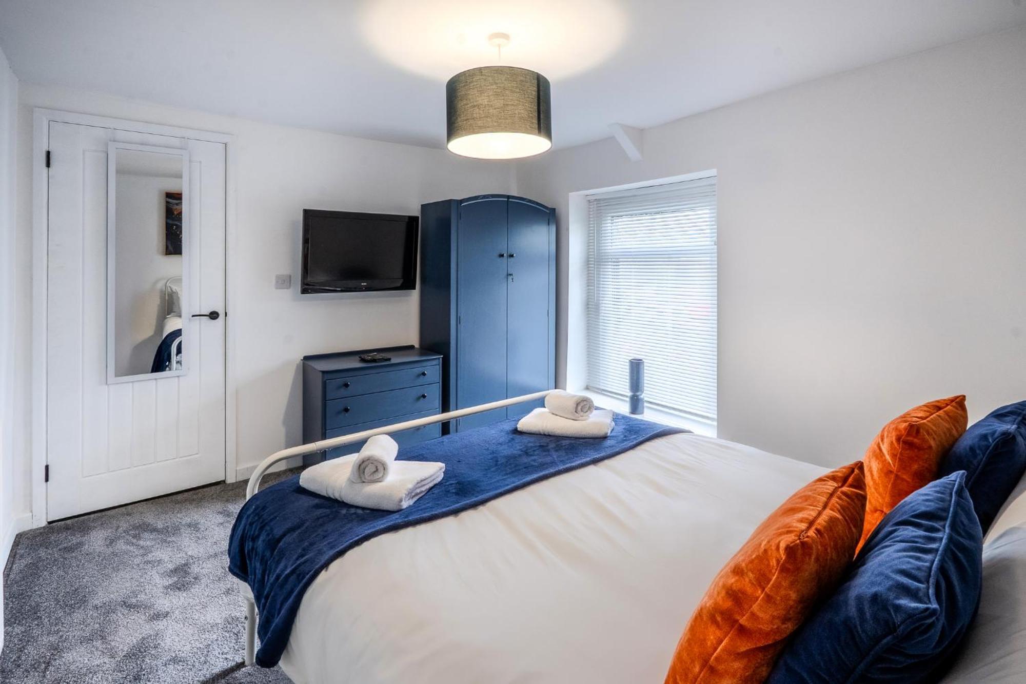 5-bed Near Stadium *